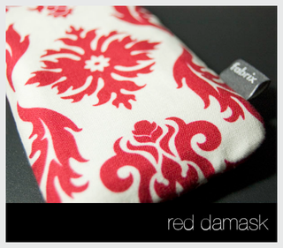 Illustration for article titled Fabrix iPhone 3G Sleeves Are Classy, Fashionable